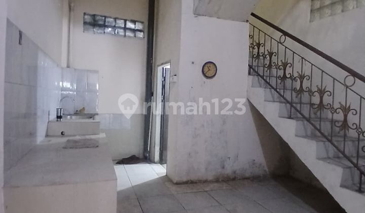 Strategically Located Shop House in Samarinda City Center 2
