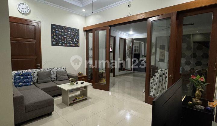 12-Bedroom Boarding House in Kelapa Dua, Fully Furnished 1