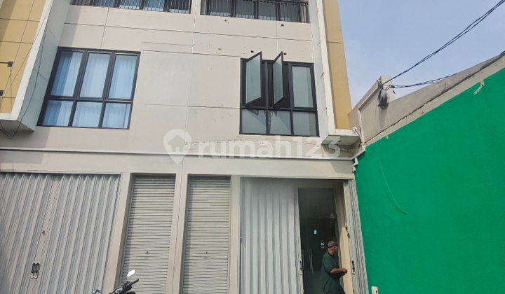 For Rent: 3-Story Shop House Ready for Business in Tebet Timur, South Jakarta 1