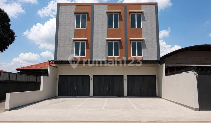 Rented 3 Shophouses Jatimakmur Jati Asih Bekasi City