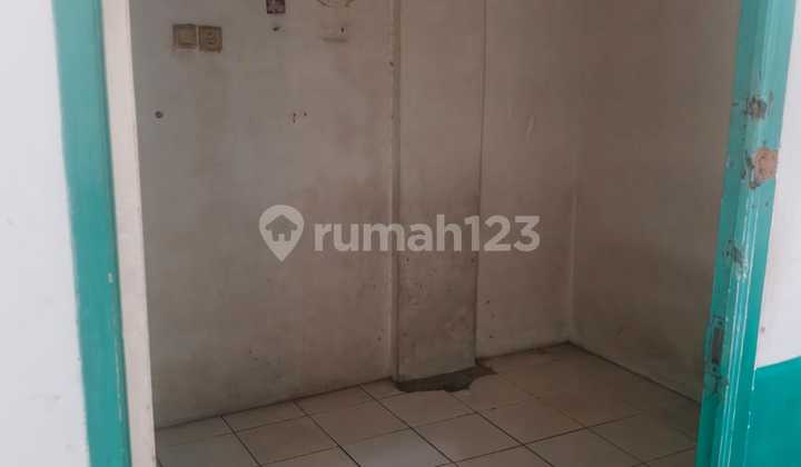 Affordable For Rent 3.5 Story Shop House in Kedoya Raya 2