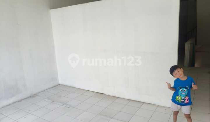 For Sale Cheap 3-Story Shop House Kedoya Raya 2