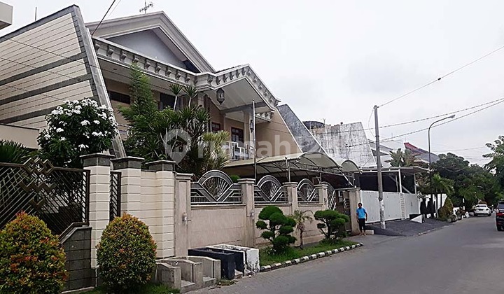 Dijual Rumah Mewah Di Gubeng Surabaya 2