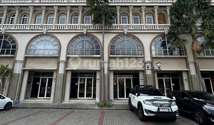 Disewa Ruko Gandeng 3 di Sedayu Square Cengkareng Disewa Ruko Gandeng 3 di Sedayu Square Cengkareng