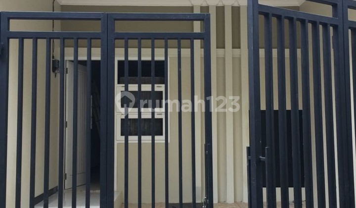 Dijual Rumah 3 Lantai Tanjung Duren Utara 2