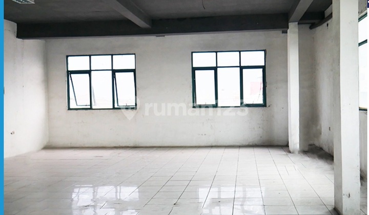 For Sale 3-Story Shop House in North Pertukangan, South Jakarta 2