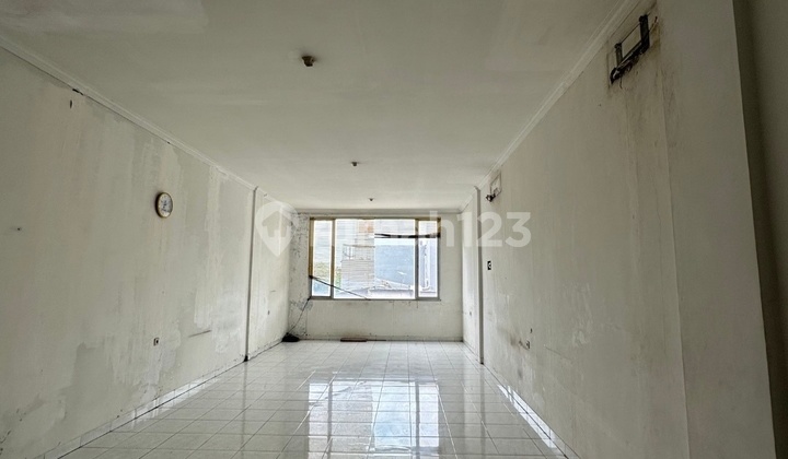 For Rent: Batavia Shop House on Jalan Tiang Bendera, Roa Malaka 2