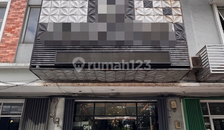 Shophouse, 4 Floors, in Tangerang City Shophouse, 4 Floors, in Tangerang City