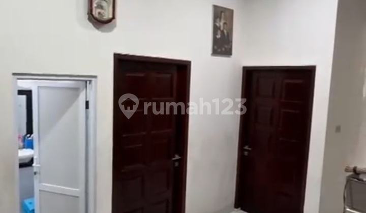 Exclusive Boarding House in Kebon Jeruk Near Campus and Toll Road 2