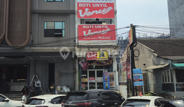 Affordable 3-Story Strategic Shop House in a Busy Area 2