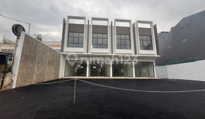 Dijual Cepat - Ruko Unit Baru di Kemang Sari Dijual Cepat - Ruko Unit Baru di Kemang Sari