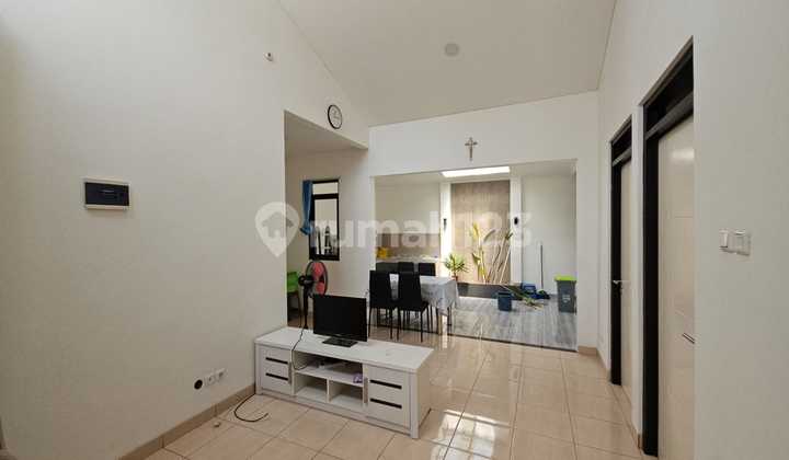 Rumah Siap Huni Full Renov di Dalam Cluster Nyaman- Tinggal Bawa Koper!