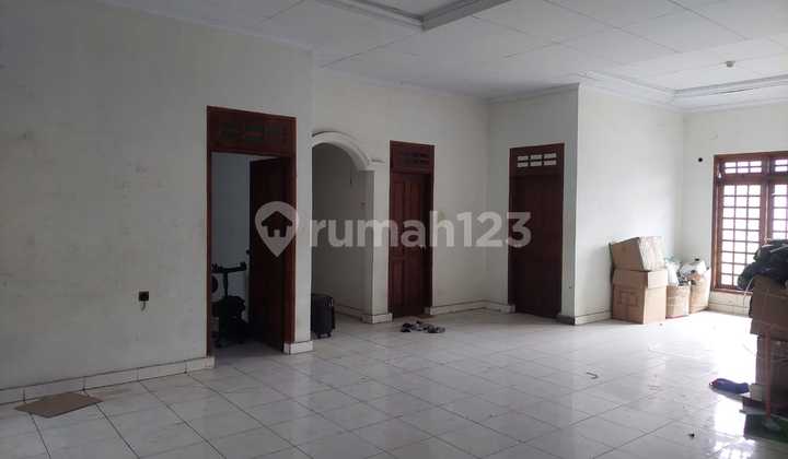 Dijual Cepat Rumah Tua Hitung Tanah Dibawah NJOP Dijual Cepat Rumah Tua Hitung Tanah Dibawah NJOP