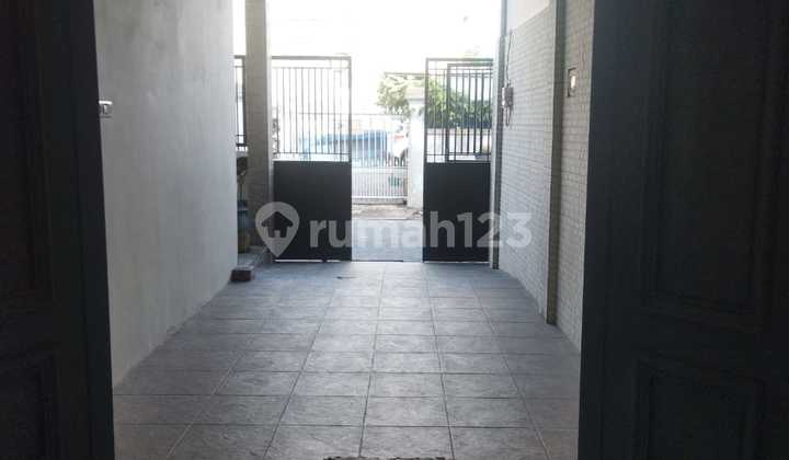 Translation: Ready-to-Move-In House for Rent. Translation: Ready-to-Move-In House for Rent.