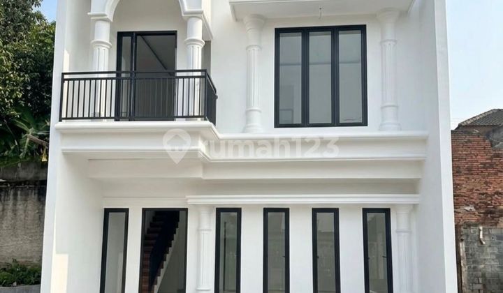 Rumah 2 Lantai Modern Dekat Pondok Indah dan Akses Tol di Lingkungan Nyaman dan Bebas Banjir Rumah 2 Lantai Modern Dekat Pondok Indah dan Akses Tol di Lingkungan Nyaman dan Bebas Banjir