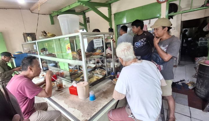 Strategic Business House for Sale in Cipinang Muara 2