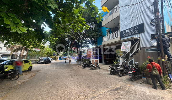 3.5-Story Homestay, 20 Rooms, Full Block 3 Nagoya Batam 2