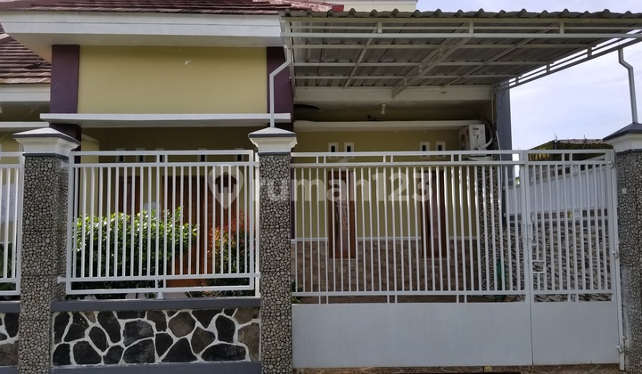 Rumah Mewah 3 Lantai Murah di Perumahan D'mapple Residence Banjarnegara Harga Nego Sampai Jadi Rumah Mewah 3 Lantai Murah di Perumahan D'mapple Residence Banjarnegara Harga Nego Sampai Jadi