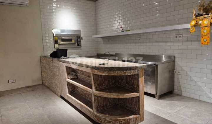Shop + Basement Spacious For Rent - Strategic Location, Suitable for Shops/Cafes/Any Business! Strategic Location in Bali Shop + Basement Spacious For Rent - Strategic Location, Suitable for Shops/Cafes/Any Business! Strategic Location in Bali