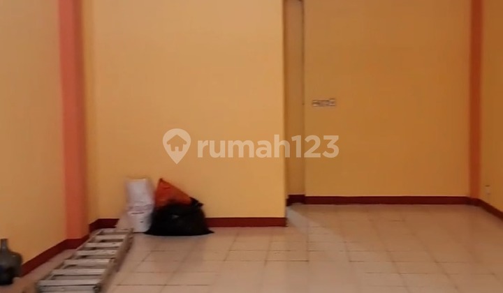 For Lease: 3-Story Shop House in Pemecutan, West Denpasar, Bali – Flood-Free Area For Lease: 3-Story Shop House in Pemecutan, West Denpasar, Bali – Flood-Free Area