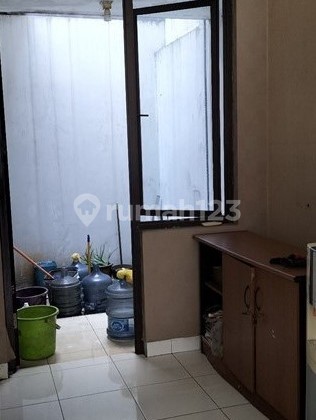 Strategically Located Shophouse, Tourist Landmark 2