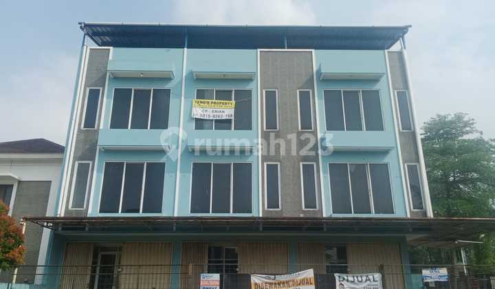 Translate to en: For Rent: 3 Connected Shophouses - Perum Banjar Wijaya Boulevard 1