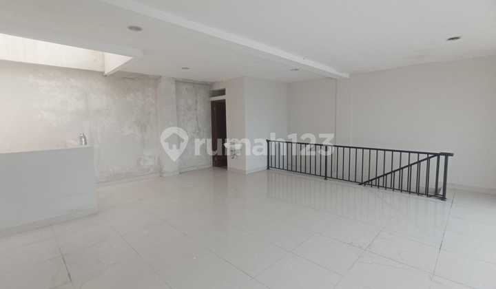 FOR RENT - CHEAP - BRAND NEW 4-STORY SHOPHOUSE IN ANCOL MARINA 1