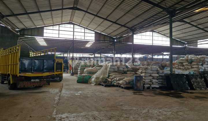 Cibolerang Waste Factory Still Active