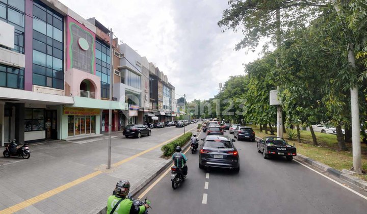 For rent: Shophouse Puri Indah Kembangan, West Jakarta - Along Pesanggrahan Main Road - 4 Floors - Building Area 270 M² - Ready to Use 2