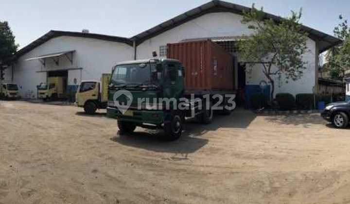 FOR SALE: Warehouse + Factory in Cikokol, Tangerang. Land area: 22,285 m². HGB (Building Use Rights). Near industrial area. Suitable for production & logistics.