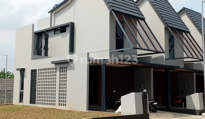 Rumah 2 Lantai di Ciater 7 Menit ke Toll BSD