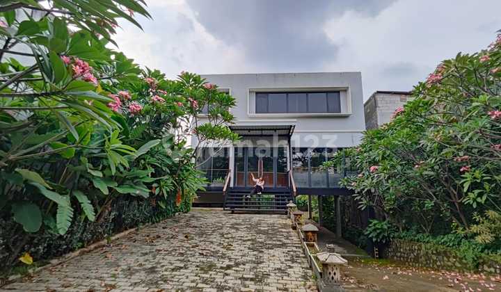 For Sale: Multipurpose Building in Strategic Location in Karang Tengah, South Tangerang