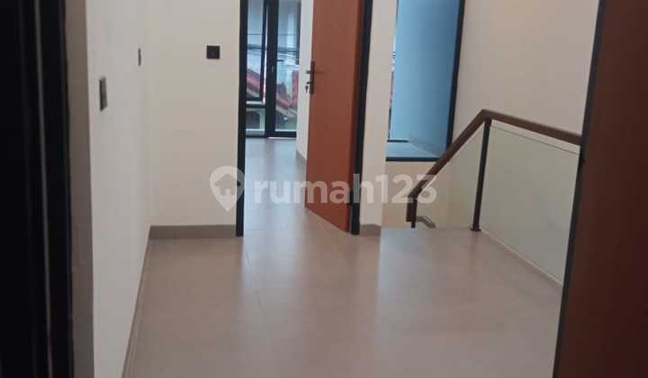 Rumah SHM Super Strategis di Area Bisnis Pasar Minggu Jakarta Selatan Rumah SHM Super Strategis di Area Bisnis Pasar Minggu Jakarta Selatan