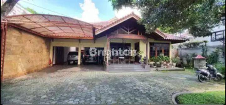 RUMAH DI JL BHAKTI CILANDAK TIMUR, PASAR MINGGU 2