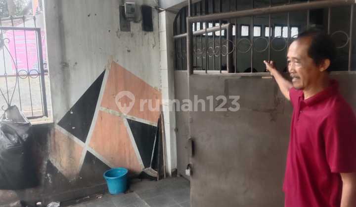Strategic Boarding House Investment in Jatinangor - Near Unpad, Ikopin & Jatos | 11 Rooms Ready to Generate Income! Strategic Boarding House Investment in Jatinangor - Near Unpad, Ikopin & Jatos | 11 Rooms Ready to Generate Income!