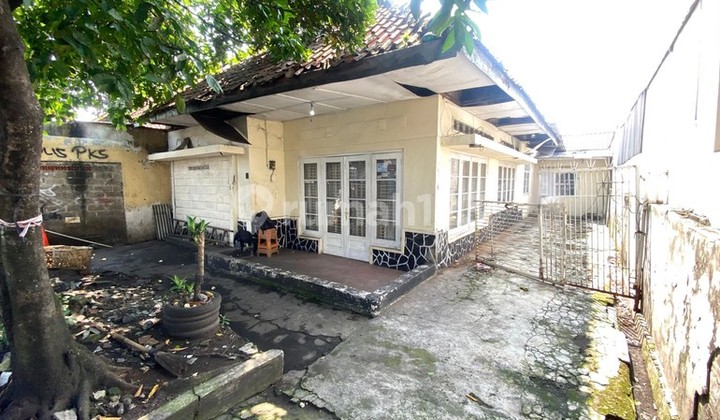 Dijual Rumah Clasic di Jalan Raya Bogor - Harga di Bawah NJOP! Dijual Rumah Clasic di Jalan Raya Bogor - Harga di Bawah NJOP!