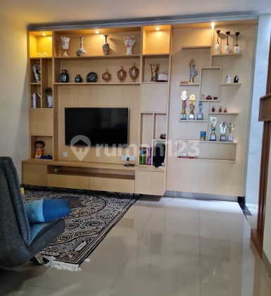 Dijual Rumah di kawasan Symphonia Summarecon Serpong Dijual Rumah di kawasan Symphonia Summarecon Serpong