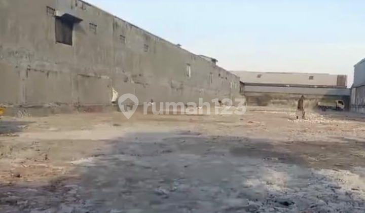 DIJUAL KAVLING UNTUK GUDANG  Tinggi sudah diurug bebas banjir!