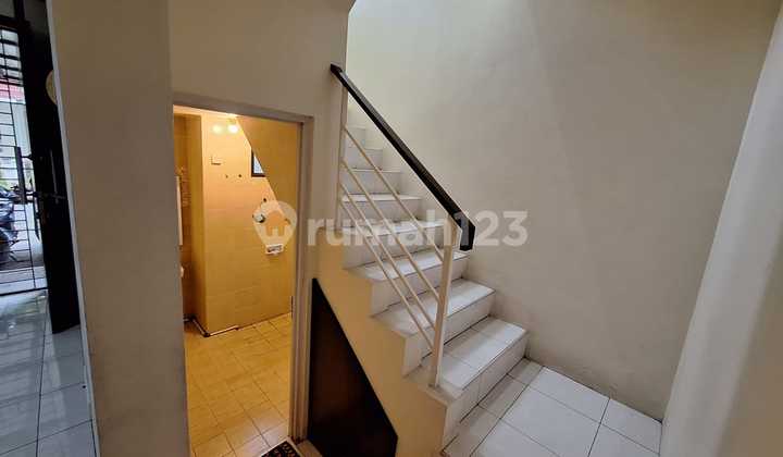 Quick Sale: Tidy, Move-in Ready House in Foresta 2