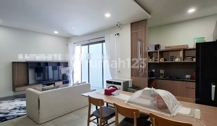 For Sale Ready-to-Occupy House Located in Tanah Kayu BSD, Fully Furnished 2