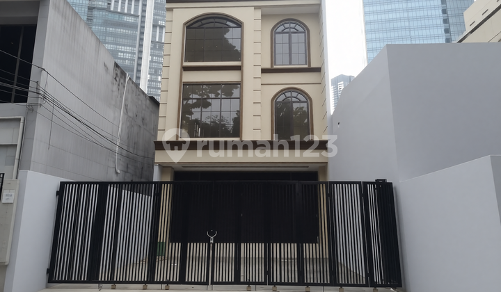 Ready-to-Use 3.5-Storey Rental Shop House on Main Road in Kuningan Ready-to-Use 3.5-Storey Rental Shop House on Main Road in Kuningan