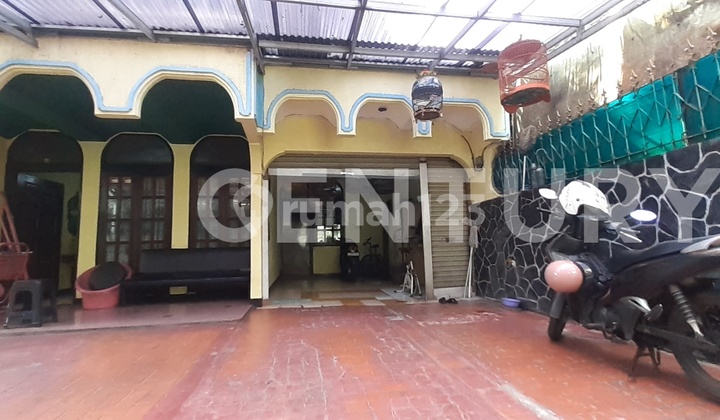 Commercial Rental Property Located on Jl. Jend. A. Yani, Rawamangun Commercial Rental Property Located on Jl. Jend. A. Yani, Rawamangun