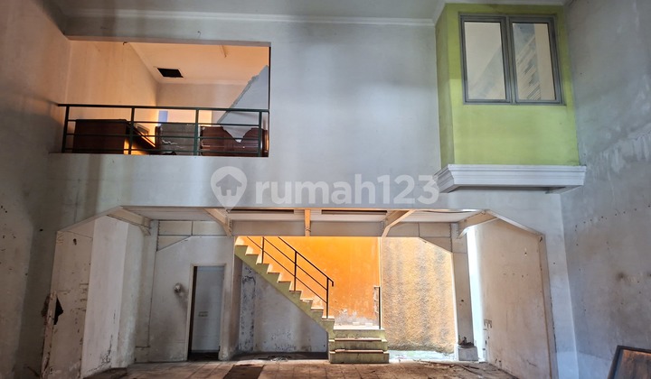 Business Space. Moh. Suyudi. Semarang 2