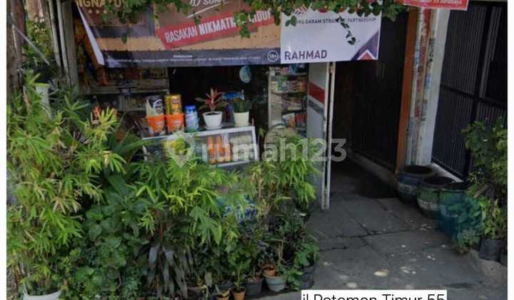 Strategic Boarding House and Area Near Surabaya City Center Strategic Boarding House and Area Near Surabaya City Center