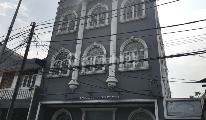 3-Story Strategic Shop House Building 5 Minutes from Basura City 3-Story Strategic Shop House Building 5 Minutes from Basura City
