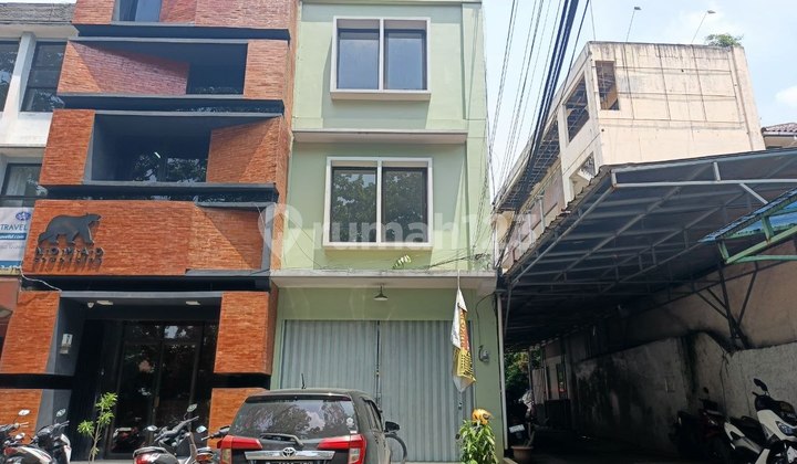 Di Jual Ruko Komersial di Kawasan Sayap Riau, Bandung Kota 1