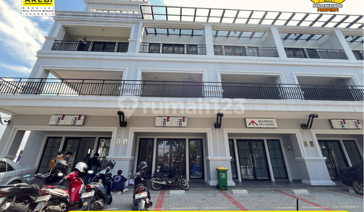New 3-Story Shophouse at Kiara Artha Park Bandung | Building Area 225 M² New 3-Story Shophouse at Kiara Artha Park Bandung | Building Area 225 M²