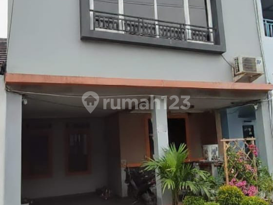 Strategic House Sariwangi 7 Bedrooms Ready to Occupy Strategic House Sariwangi 7 Bedrooms Ready to Occupy