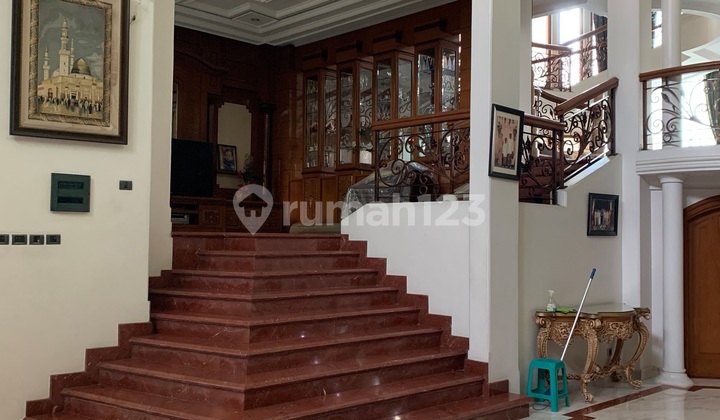 Dijual Rumah Lux Premium Setraduta