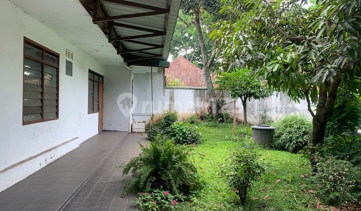Dijual Rumah Lama Dijalan Imam Bonjol Bandung  2